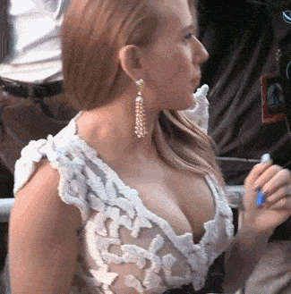 Scarlett Johansson Big Tits