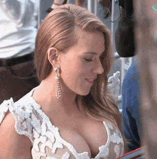 Scarlett Johansson Big Tits