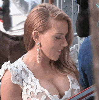 Scarlett Johansson Big Tits