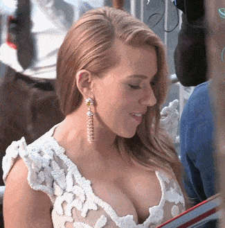 Scarlett Johansson Big Tits