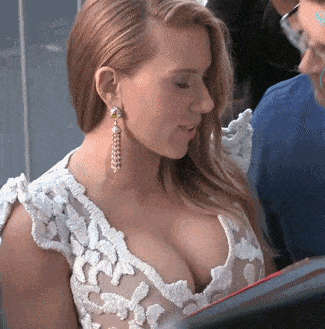 Scarlett Johansson Big Tits