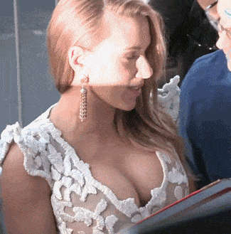 Scarlett Johansson Big Tits