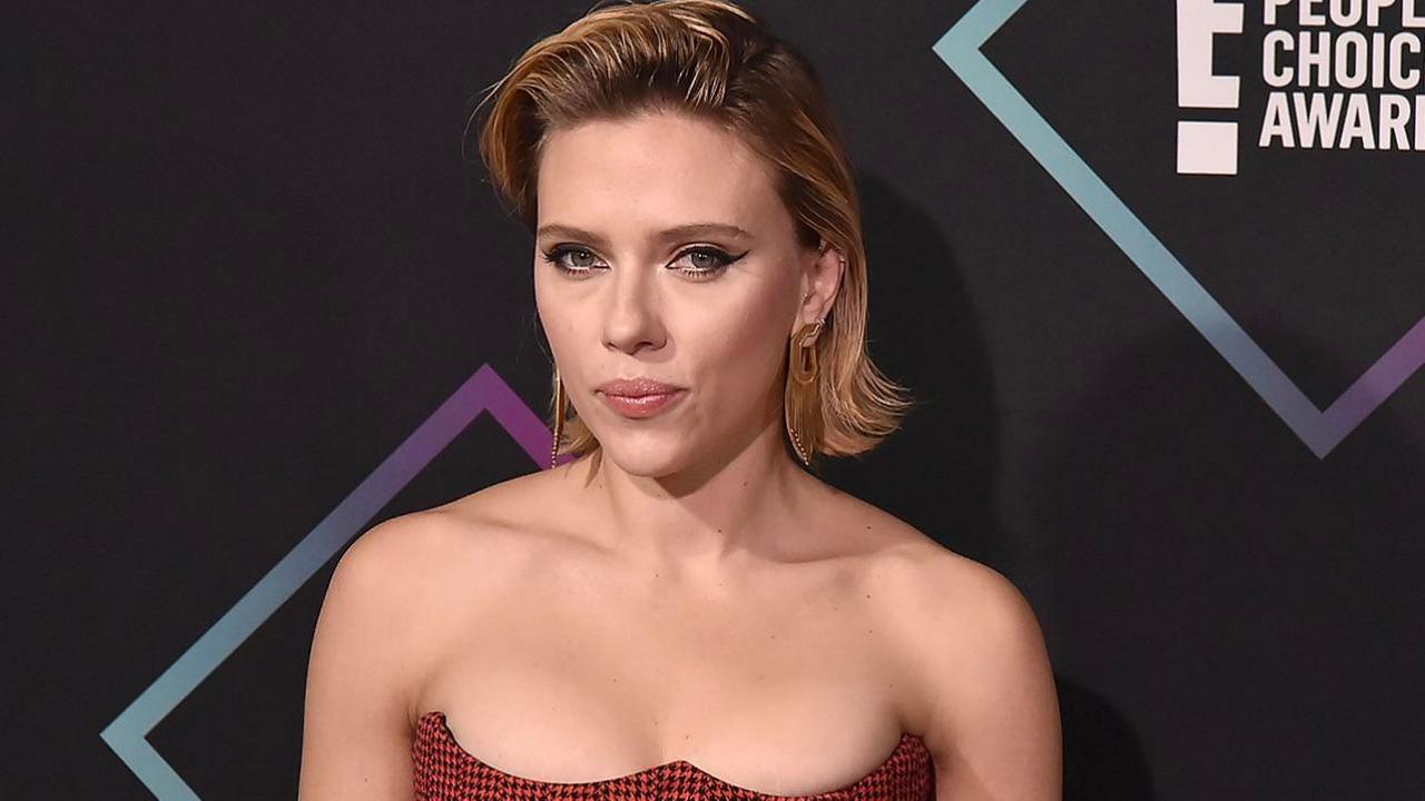 Scarlett Johanssons Lips And Titties Are So Sexy Along With The Rest Of Her NSFW