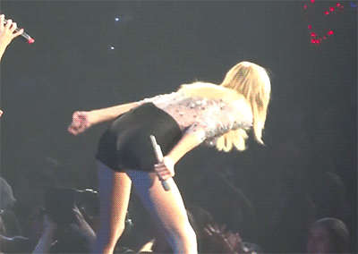 Shake It Off Taylor Ass