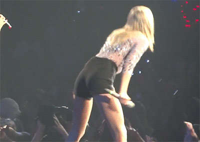 Shake It Off Taylor Ass