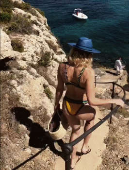 Shantel Vansanten Is Just Too Ass