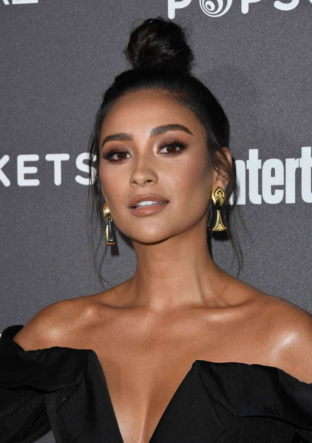 Shay Mitchell NSFW