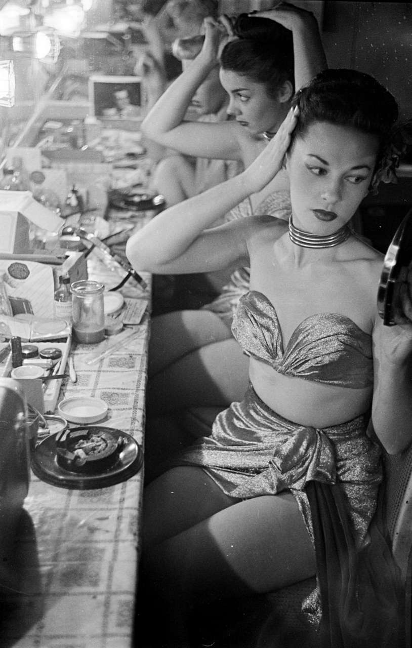 Showgirls At The Copacabana Club Photographed By Stanley Kubrick New York City 1948 NSF