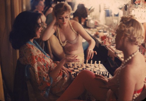 Showgirls Playing Chess Backstage At The Latin Quarter Nightclub New York 1958 NSF