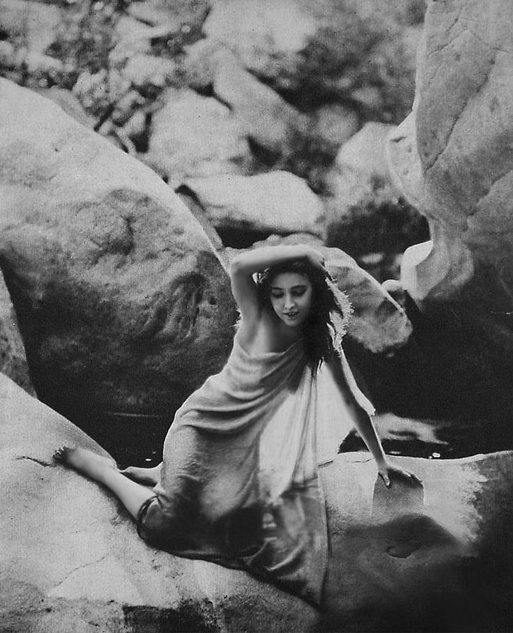 Silent Film Actress Bessie Love Photographed By Edwin Bower Hesser Circa 1919 NSF