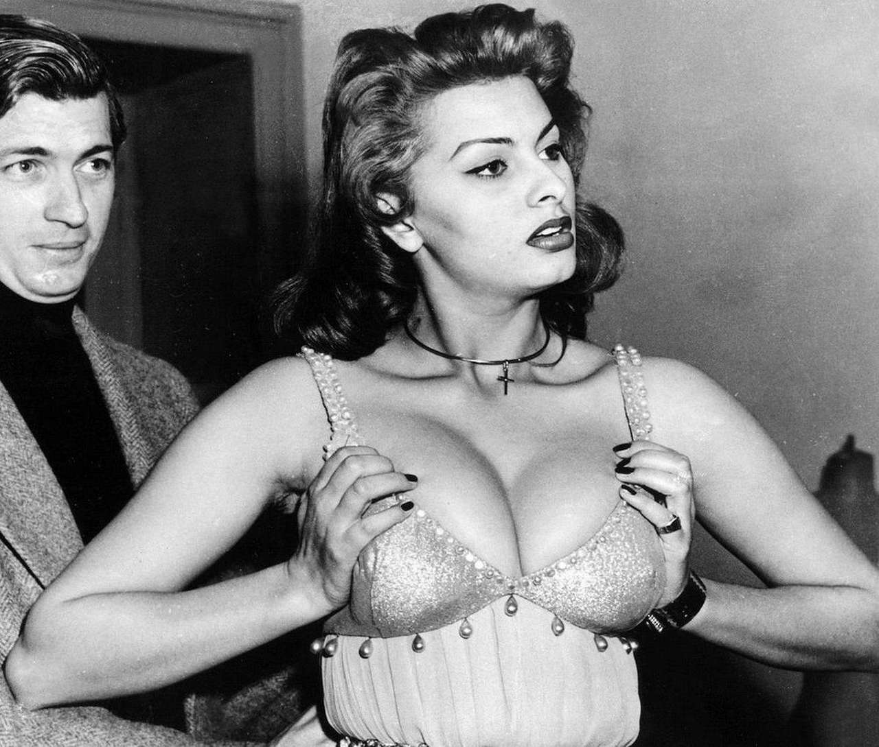 Sophia Loren 1953 On The Set Of Attila Big Tit