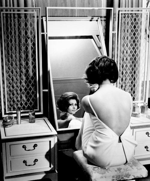 Sophia Loren In A Countess From Hong Kong 1967 NSF