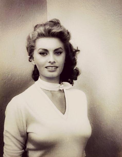 Sophia Loren NSFW