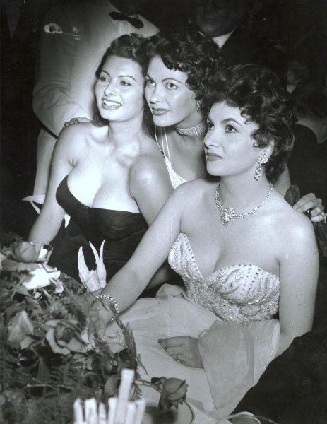 Sophia Loren Yvonne De Carlo And Gina Lollobrigida At A Film Ball In Berlin In 1954 NSF