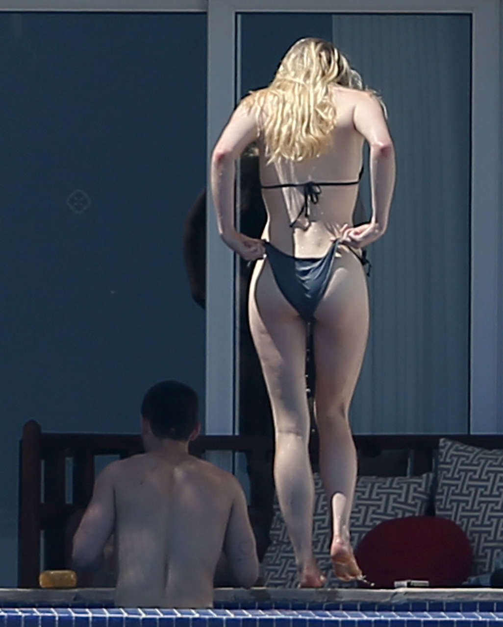 Sophie Turner Ass