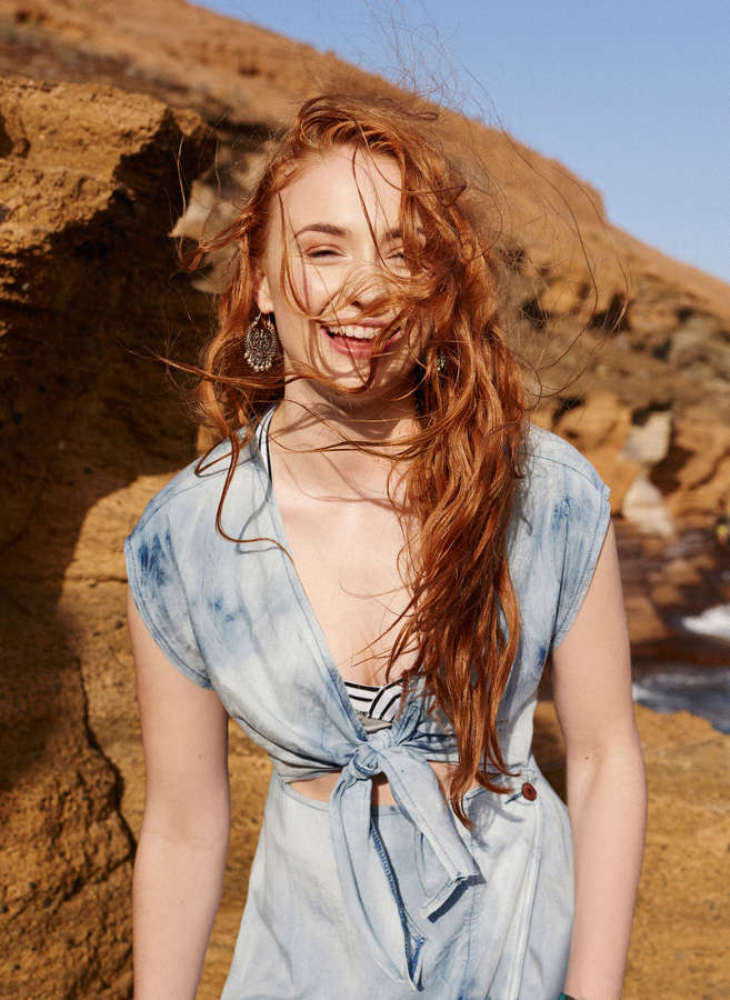 Sophie Turner NSFW