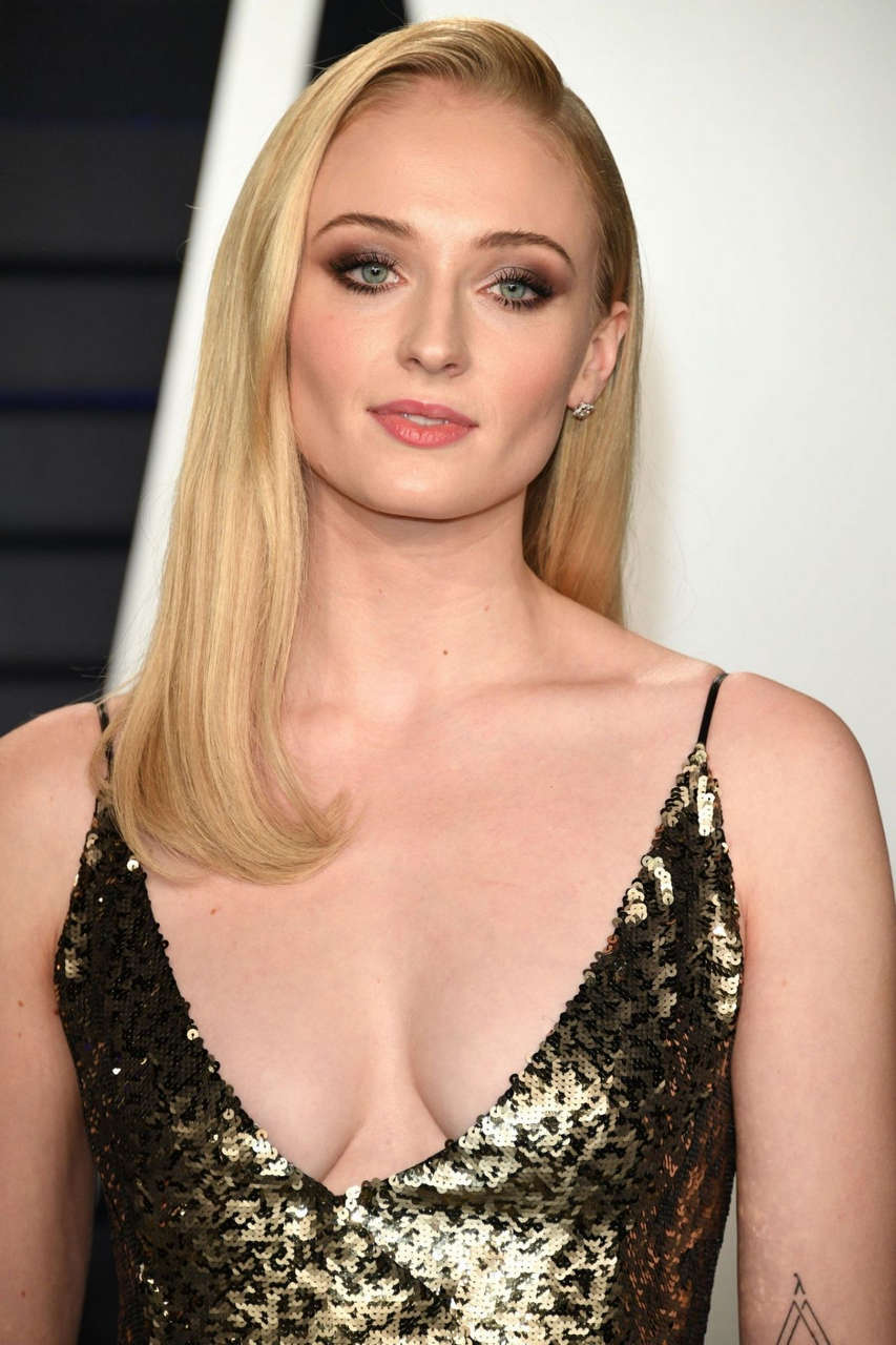 Sophie Turner NSFW