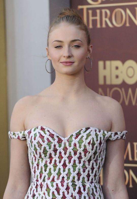 Sophie Turner NSFW