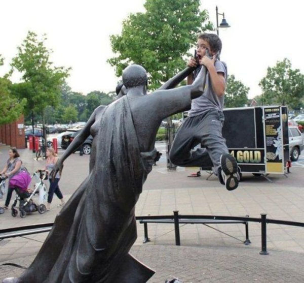 Statues Hitting People NSFW