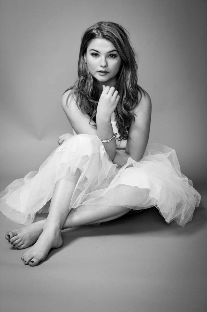 Stefanie Scott