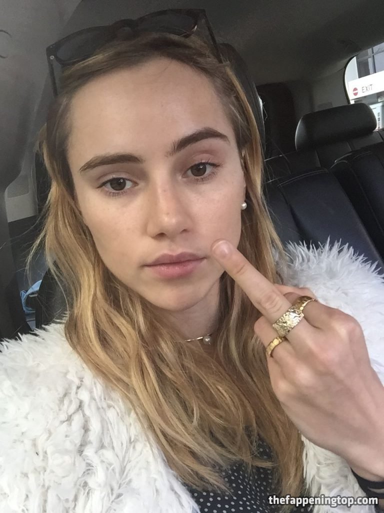 Suki Waterhouse NSFW