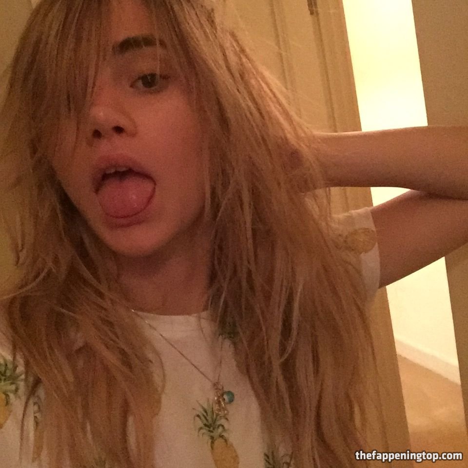 Suki Waterhouse NSFW