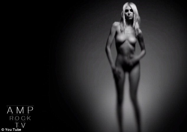Taylor Momsen At 19 20 Years Old NSFW