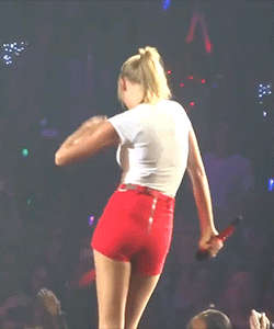 Taylor Swift Ass