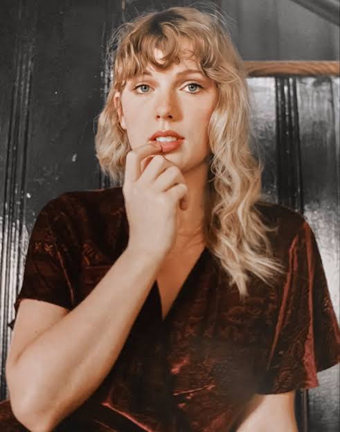 Taylor Swift NSFW