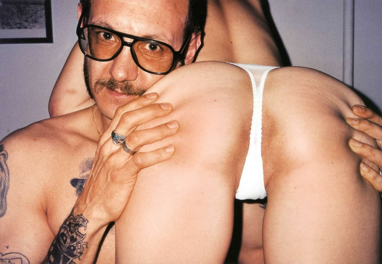 Terry Richardson And Miley Cyruss Asshole NSFW