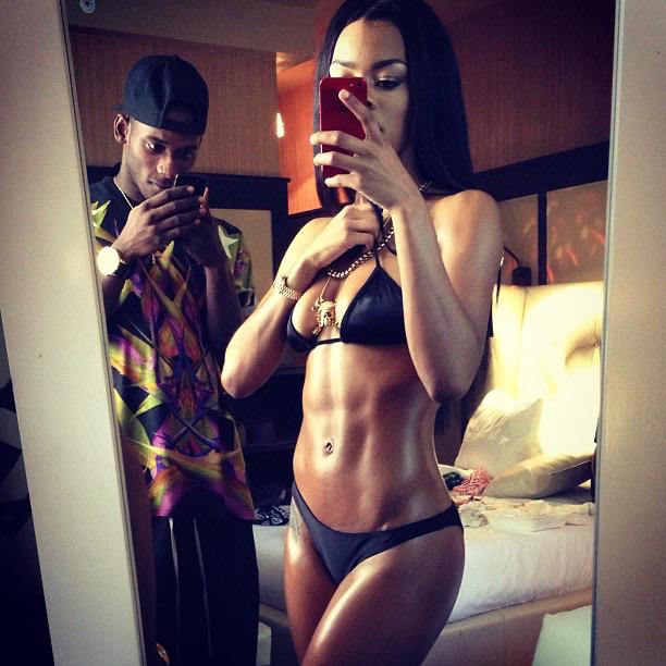 Teyana Taylor Abs