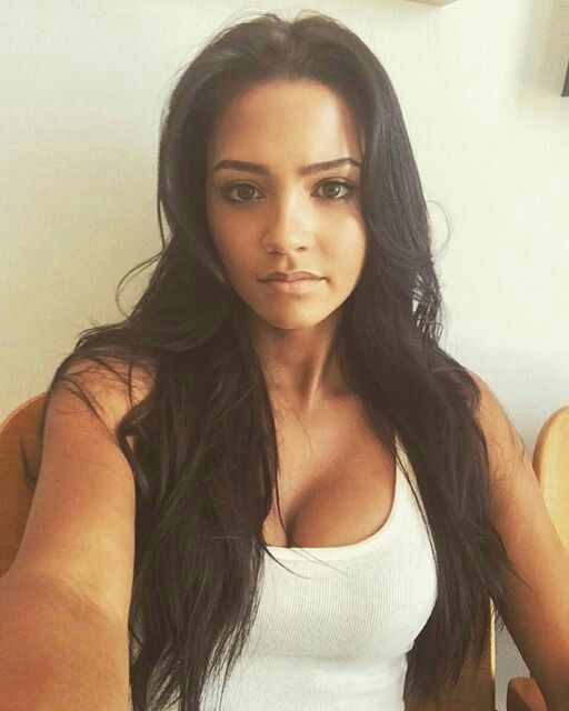 Tristin Mays Cleavage