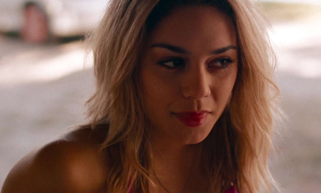 Vanessa Hudgens Spring Breakers Nude