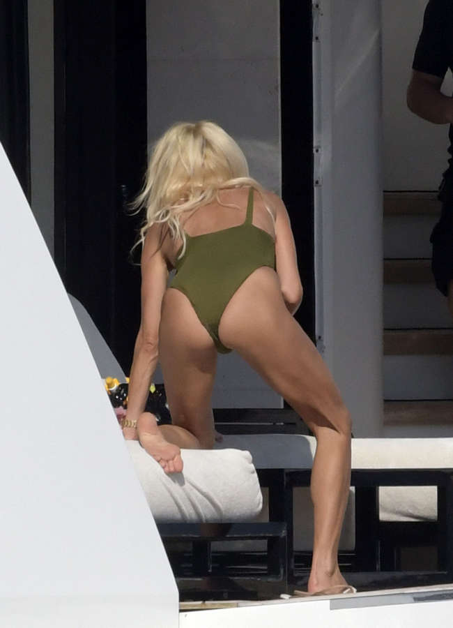 Victoria Silvstedt NSFW
