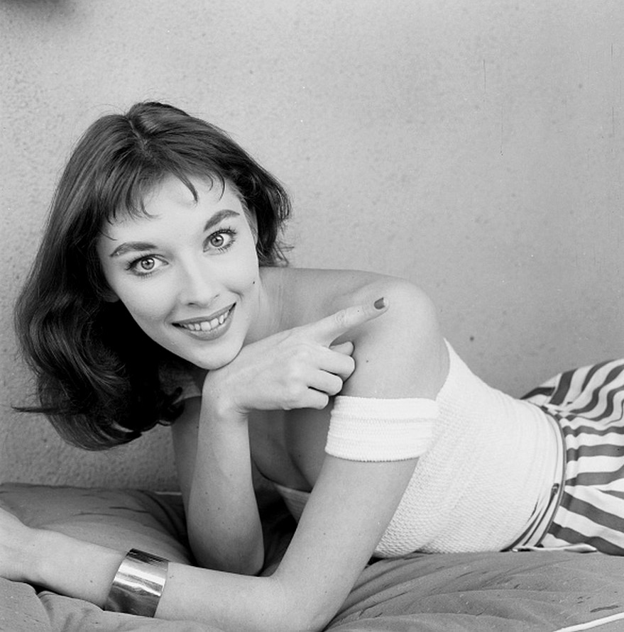 Vikki Dougan NSFW