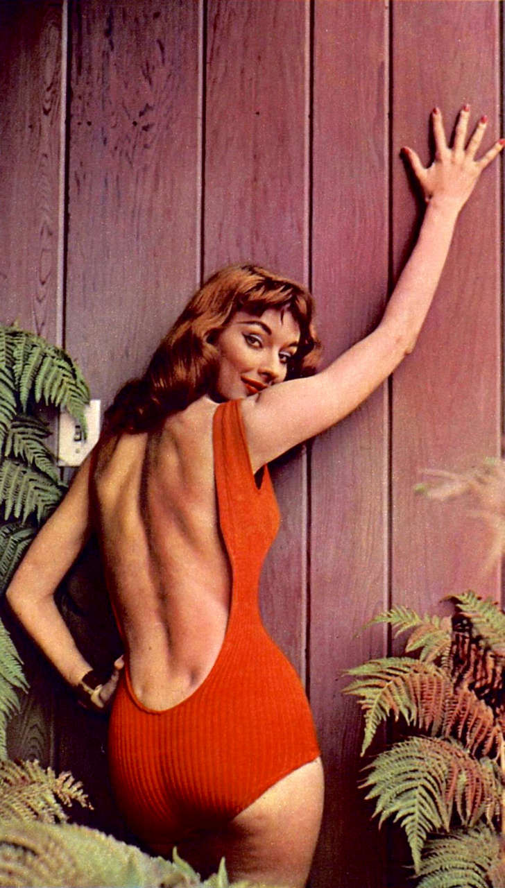 Vikki Dougan NSFW