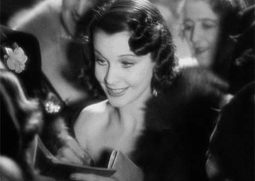 Vivien Leigh Signing Autographs In St Martins Lane NSFW