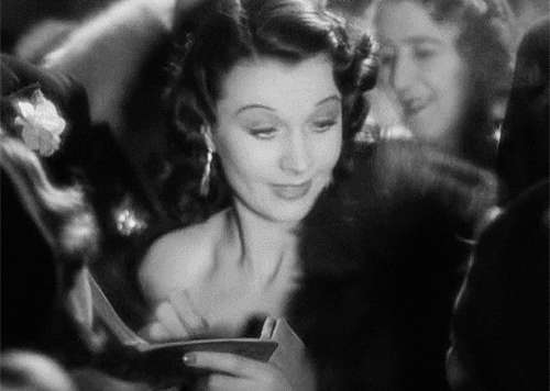 Vivien Leigh Signing Autographs In St Martins Lane NSFW