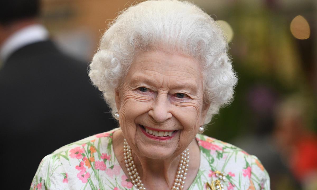 Weirdly Attracted To The Queen Elizabeth Who Else NSFW