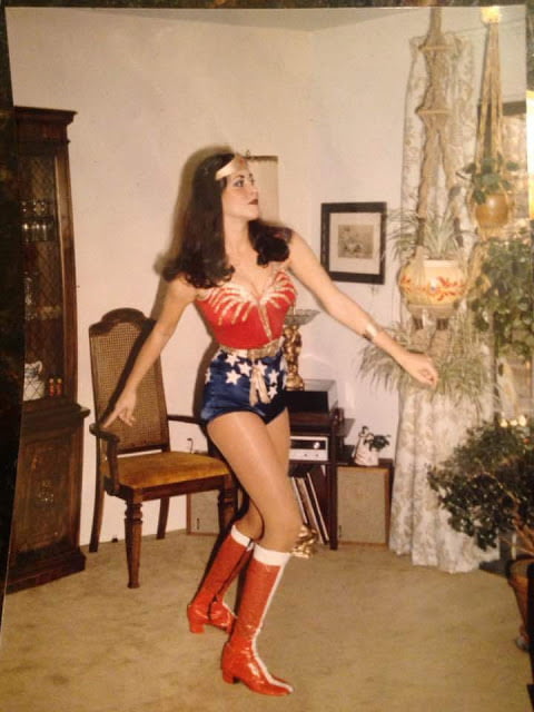 Women Rocking Wonder Woman Costumes In The Late 1970s And