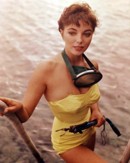 Young Joan Collins Goes Spearfishing 1950s NSF